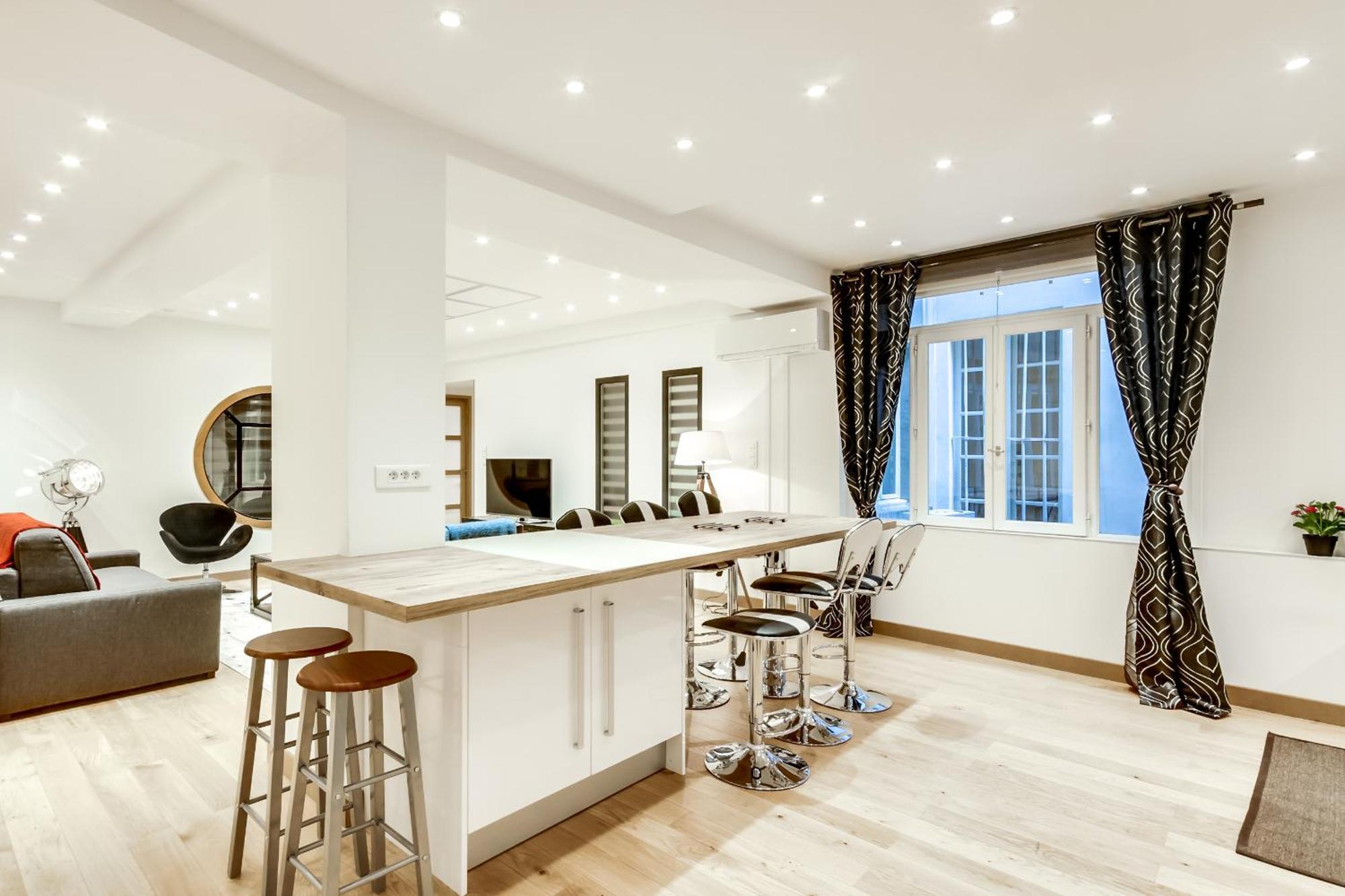Appartement Just Renovated 138m2 On The Seine Parijs