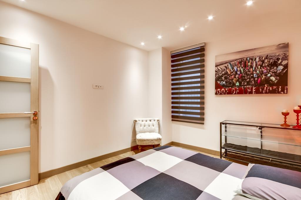 Just Renovated 138m2 On The Seine Parijs